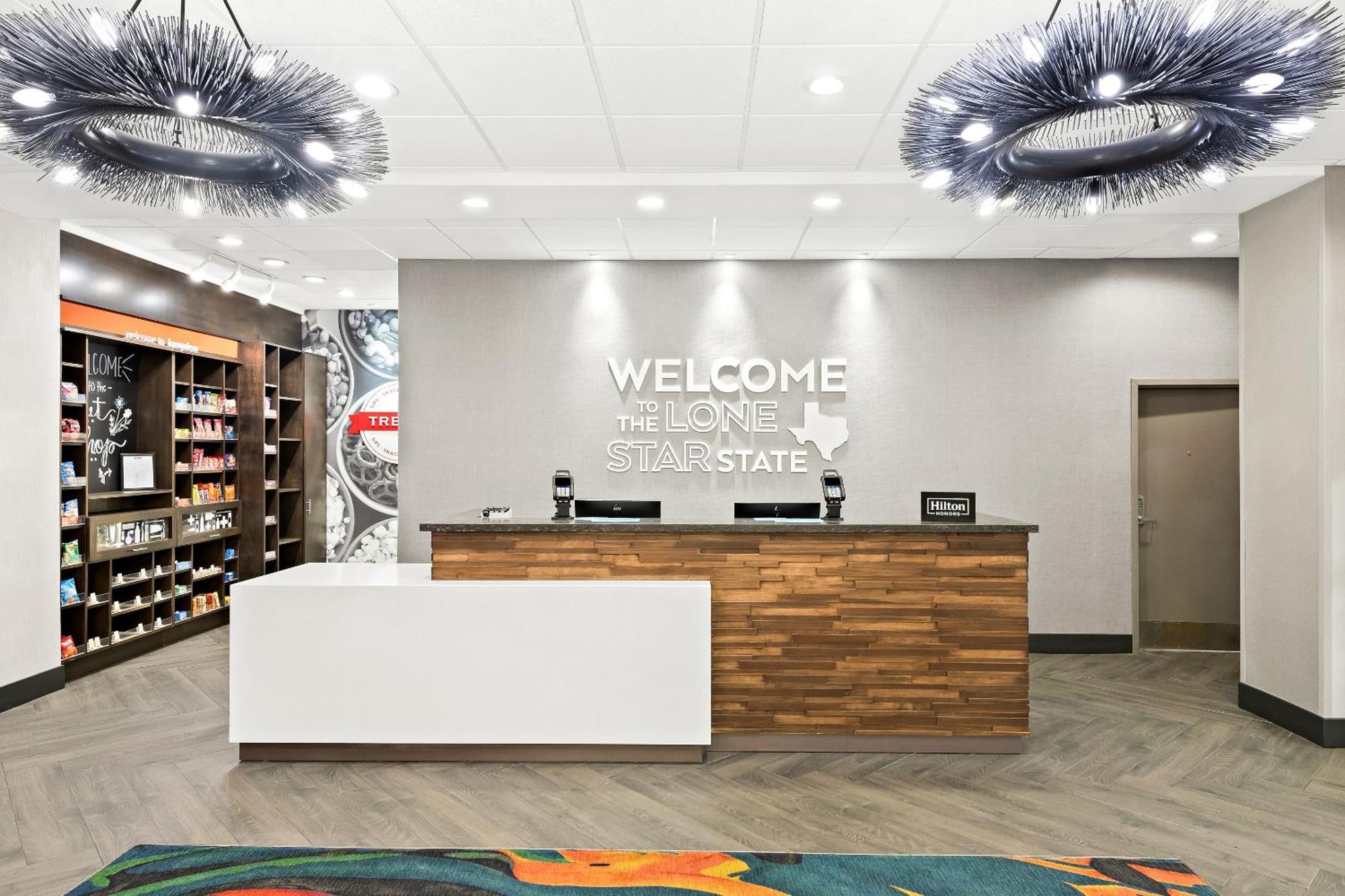 Hampton Inn ロングビュー エクステリア 写真