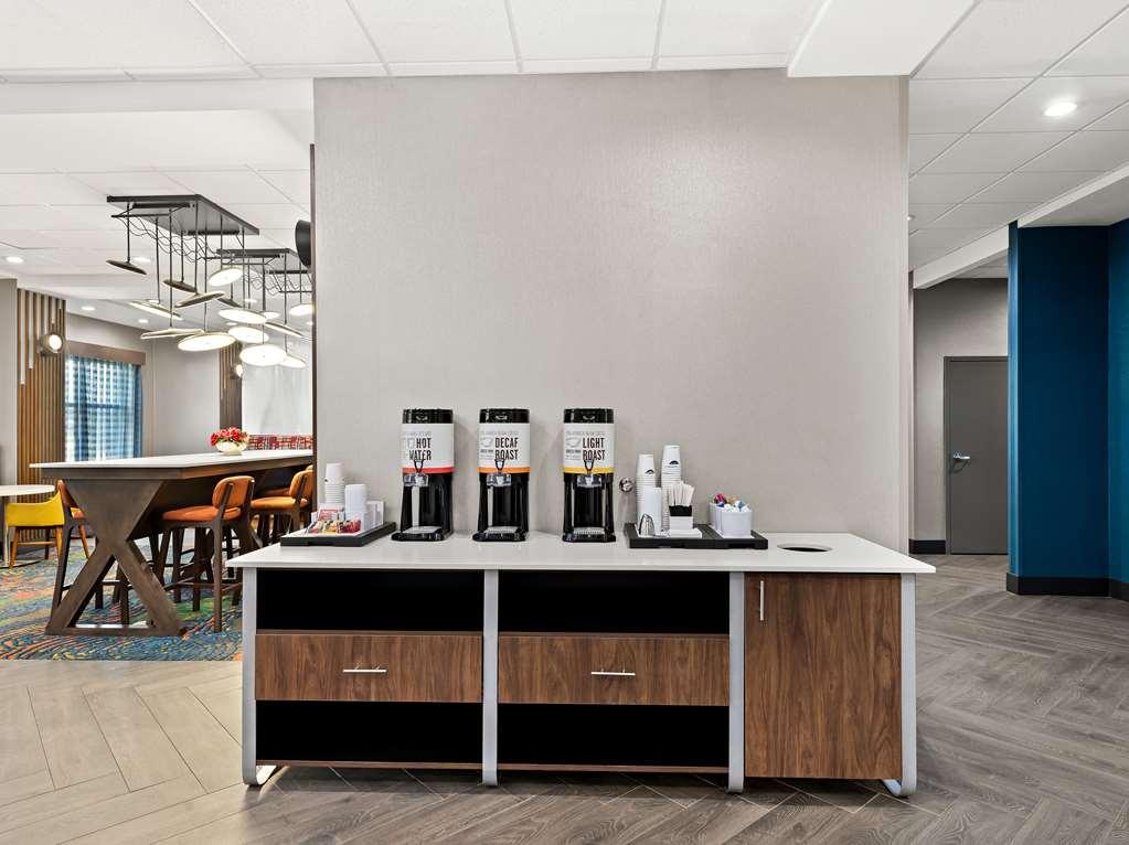 Hampton Inn ロングビュー レストラン 写真